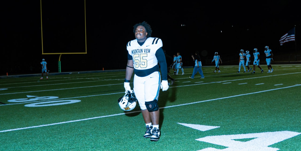 IMG_0053 Victor walking off the football field